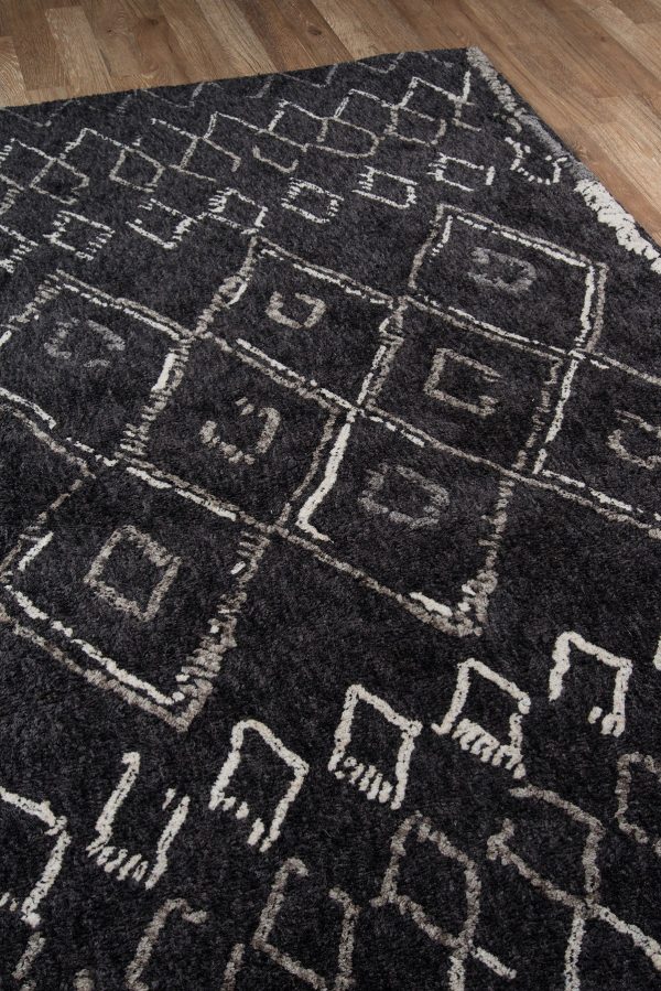 Momeni Margaux MGX-3 Black Area Rug For Sale